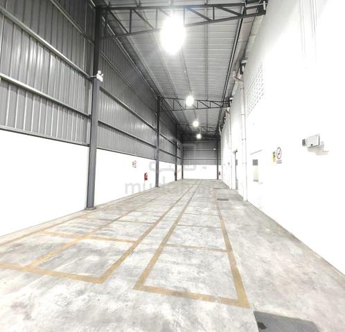 Tmn PERIND DESA PLENTONG SEMI-D FACTORY FOR RENT  1