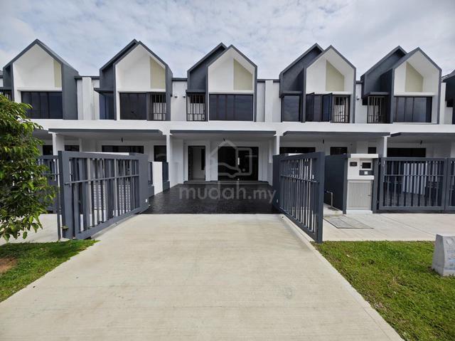 Double Storey Anira Serenia City Kota Warisan Sepang 1