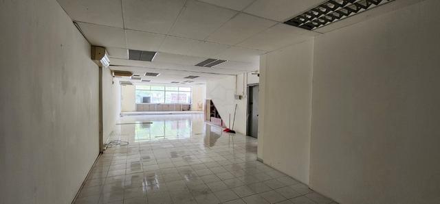 Taman Petaling Utama , PJS 1/48 , 1 st floor office 1