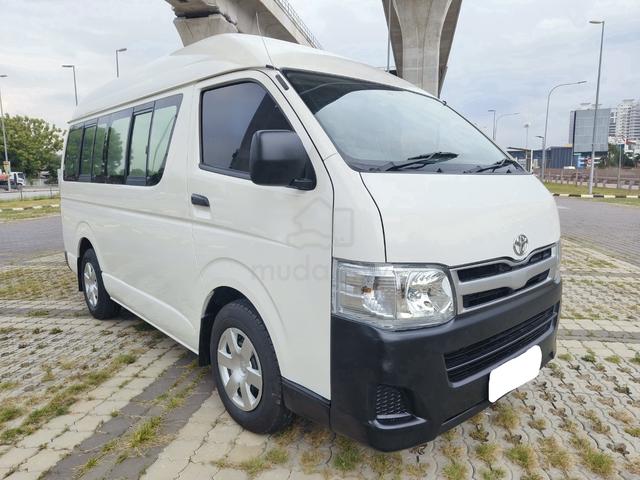 2011 Toyota Hiace 2.7 (M) Petrol Engine High Roof - 1