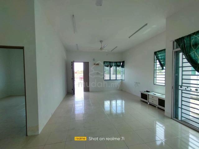 Rumah semi d seperti baru nak di jual 1