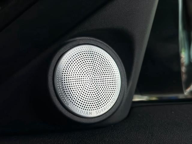 2019 LAND ROVER RANGE ROVER EVOQUE P300 R-DYNAMiC - 3