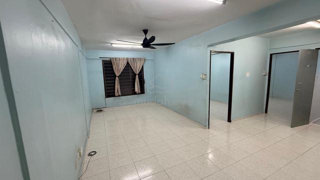 Flat Sri Lanang (Desa Tebrau) 1