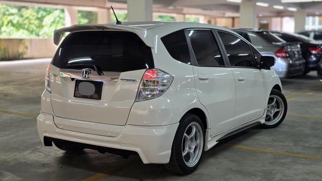 2013 Honda JAZZ 1.3 HYBRID FACELIFT (A) Hatchback - 3