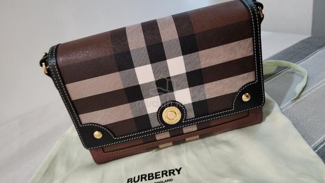 Carousel Image Selected