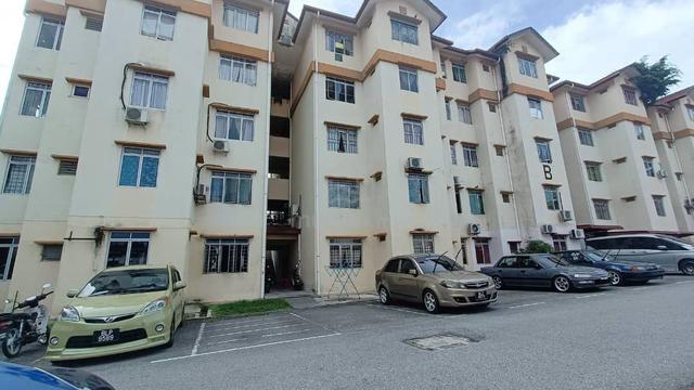 Taman Bukit Inai Apartment (Nilai) 1