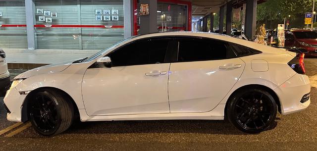 2017 Honda CIVIC 1.8 S i-VTEC (A) - 4