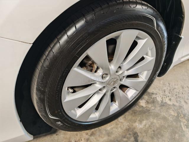 2015 Honda ACCORD 2.0 VTi-L SDN (A) Bln Loan Kedai - 3