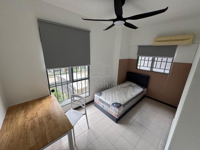 Single Medium Bedroom for Rent @ Warisan Cityview Sunway Velocity 1