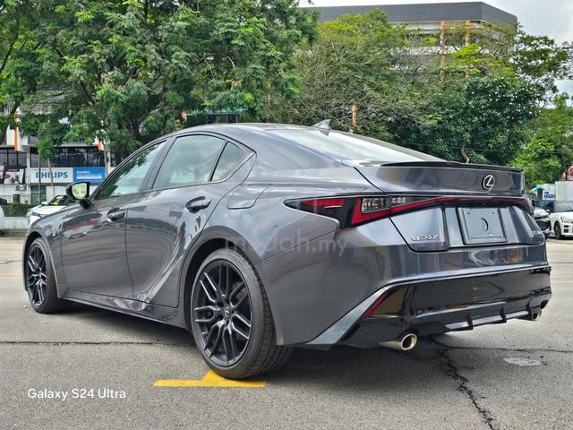 2022 Lexus IS300 2.0 F-SPORT MODE BLACK S (UNREG) - 3