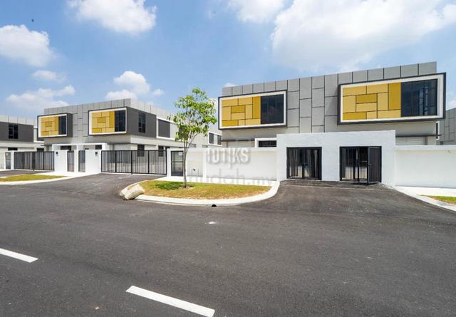 【17,400sf /150AMP /CF】CORNER FACTORY!Eco Business Puncak Alam Sg Buloh 1