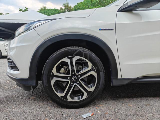 Full Service Honda 2021 HR-V 1.5 HYBRID (A) F/Loan - 4
