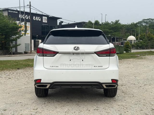 2021 LEXUS RX300 Fsport. FLAME RED Seat✨ 4.5 B ✨ - 3