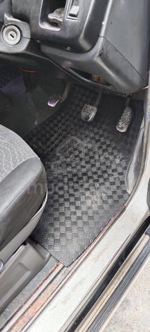 Toyota UNSER 1.8 GLI (M) - 5