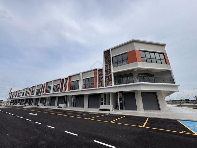 Bandar rimbayu U2 Uptown square 2 storey Ground Floor shop 1