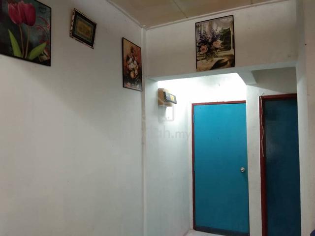 Park Avenue (Tampoi Indah) 1