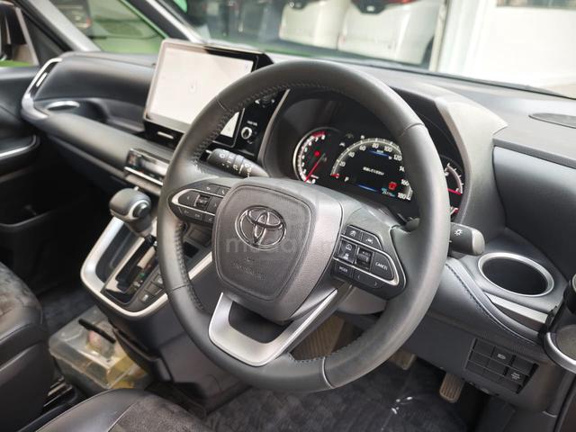 2023 Toyota VOXY 2.0 S-Z GRADE 5A POWER BOOT - 3