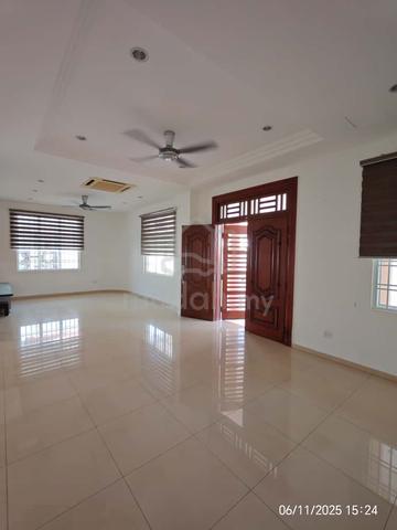 BELOW BANK VALUE! FREEHOLD 2.5 Semi-D For Sale @ Kasturi Semabok 1