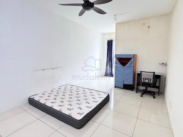 Nice Master Room with Bathroom @ PV20 Condo PV Wangsa Maju 1