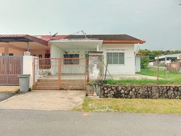 CORNER LOT Single Storey Semi D @ Taman Rantau, Seremban, N9 1