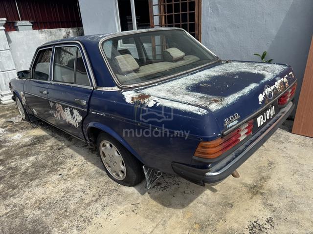 1981 Mercedes Benz 200 2.0 (A) - 3