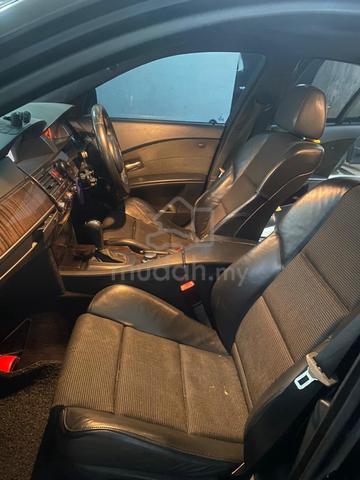 BMW E60 525i 2.5 ORIGINAL M SPORT (Direct Owner) - 2