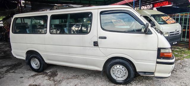 Toyota hiace 2.4 Diesel Window Full seat Acc Free - 2