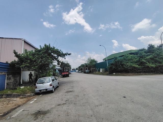Kota Puteri 1.5 storey factory for sales 1