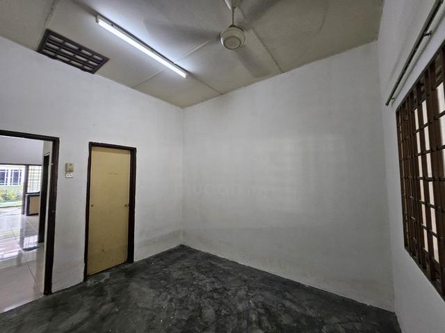 For Sale Single Storey Terrace Taman Seri Mewah, Meru Klang 5