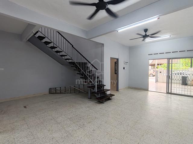 Bukit Baru Double Storey Terrace 5 bedroom For Rent 1