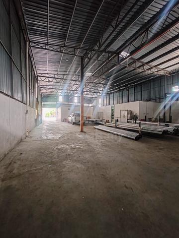 Warehouse/ Factory Batu Maung 5000sf Industrial Near Diamond Valley 4