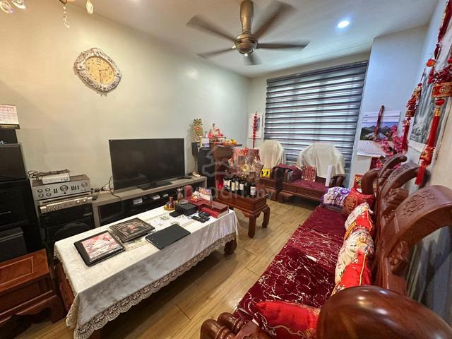 Indah Court Apartment (Bukit Indah) 2