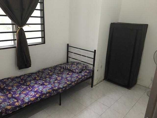 bilik single lelaki murah seri kembangan 1