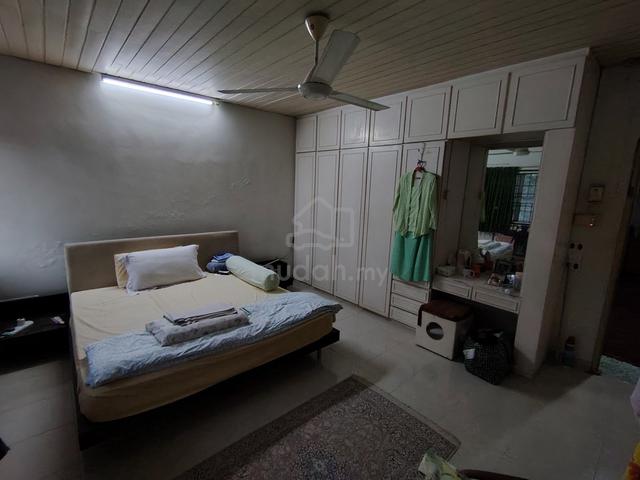 Semi-D SemiD Seksyen Section 17 PJ Freehold 3825sf 45x85 1