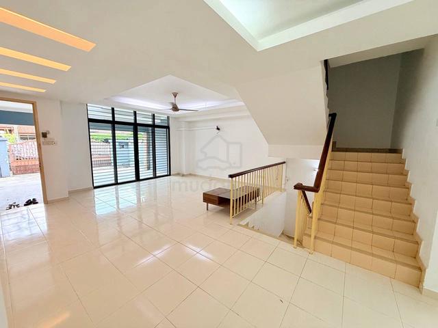 RuMah SeWa 2.5 SToRey π AMPAng SauJaNa 5 BiLiK FuLLy AirCOnd GReeNery 1