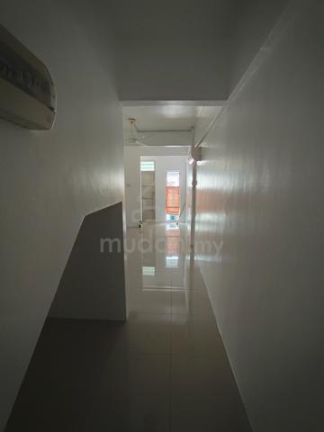 Kampus West City 3