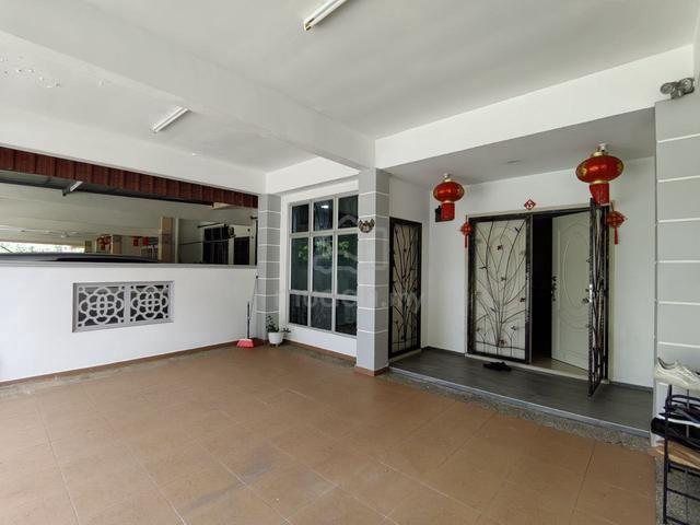 FACING PADANG 2 Storey Taman Seri Selendang Batu Berendam Melaka 1