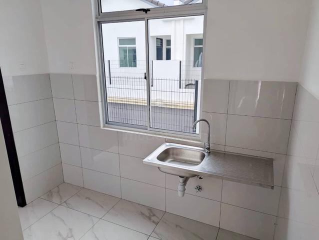 Iconia Impian Emas Single Storey Corner unit for Rent 4