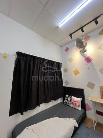 Room Rental at Puchong Kenari, Setia Walk,IOI BOULEVARD,Zero Deposit 1