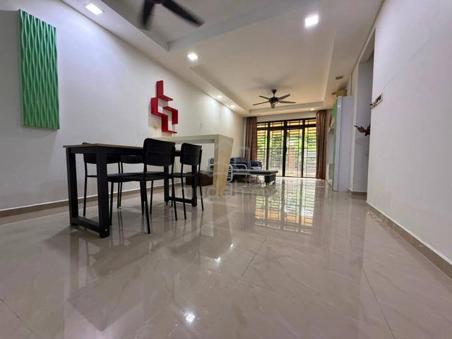 Larkin Residence (Phase One) 1