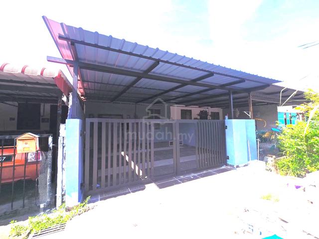 Lukut Vista Jaya Teres Setingkat Renovated with Porch Awning For Sale 1