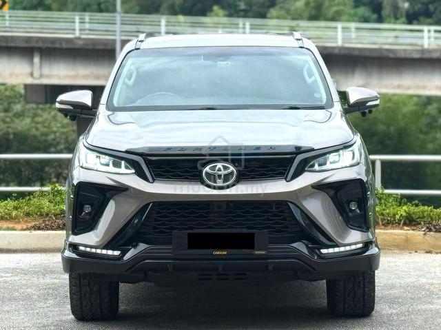 Toyota FORTUNER 2.7 SRZ 4X4 7Seater GR Bodykit 2.4 - 3