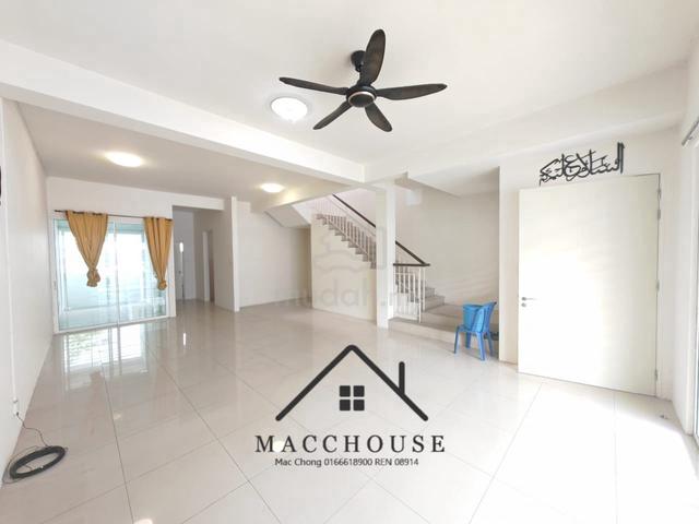 2 Storey House For Rent with Swimming Pool @ Nadayu 92 Kajang 1