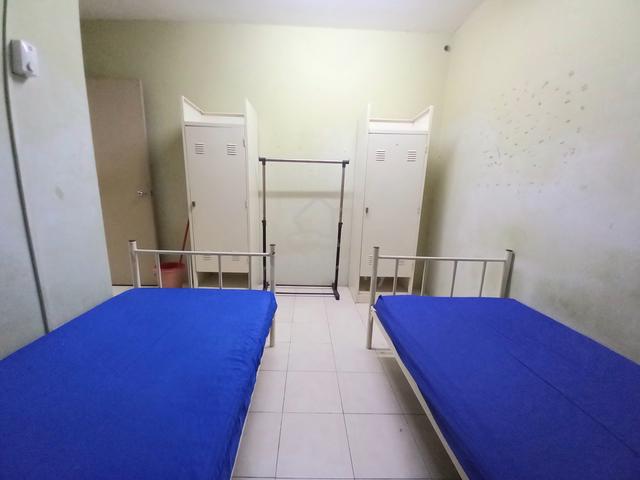 Bilik Sewa di Pusat Komersil Seksyen 7 [ Laluan Bas UiTM ] 1