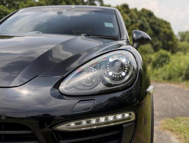 2012 Porsche CAYENNE 4.8 S 958 ( Fully Loaded) - 3
