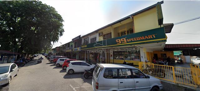 batu caves . taman selaseh 2 sty shoplot , facing duke highway . 20x70 1
