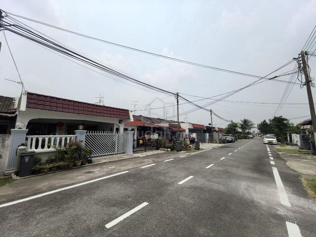 Pekan Nanas @ Emas Merah Single Storey Medium Cost House for Sale 1