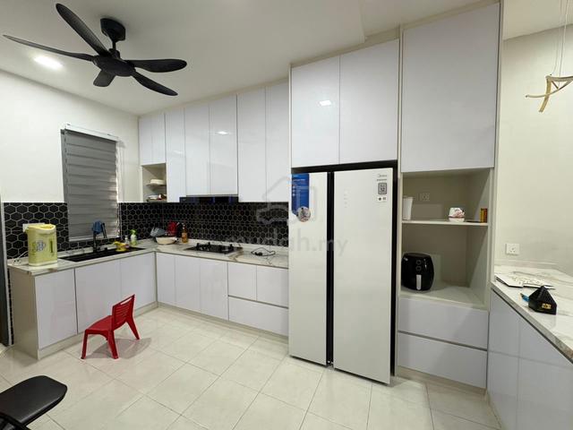 Sewa Myra Garden Kundang Sg Buluh Rumah Cantik Porch berbumbung 1