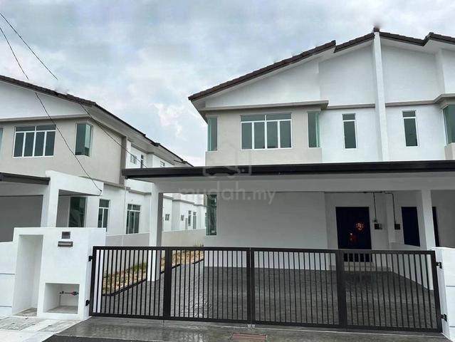 Double Storey 4R4B New Cluster House For Rent 1