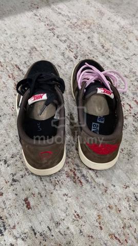 Nike Air Jordan 1 Low Travis Scott (Mocha) - photo 3 of 5